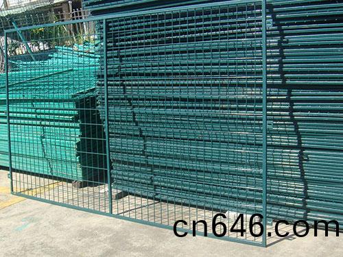 邊(bian)框(kuang)護(hu)欄網(wang)